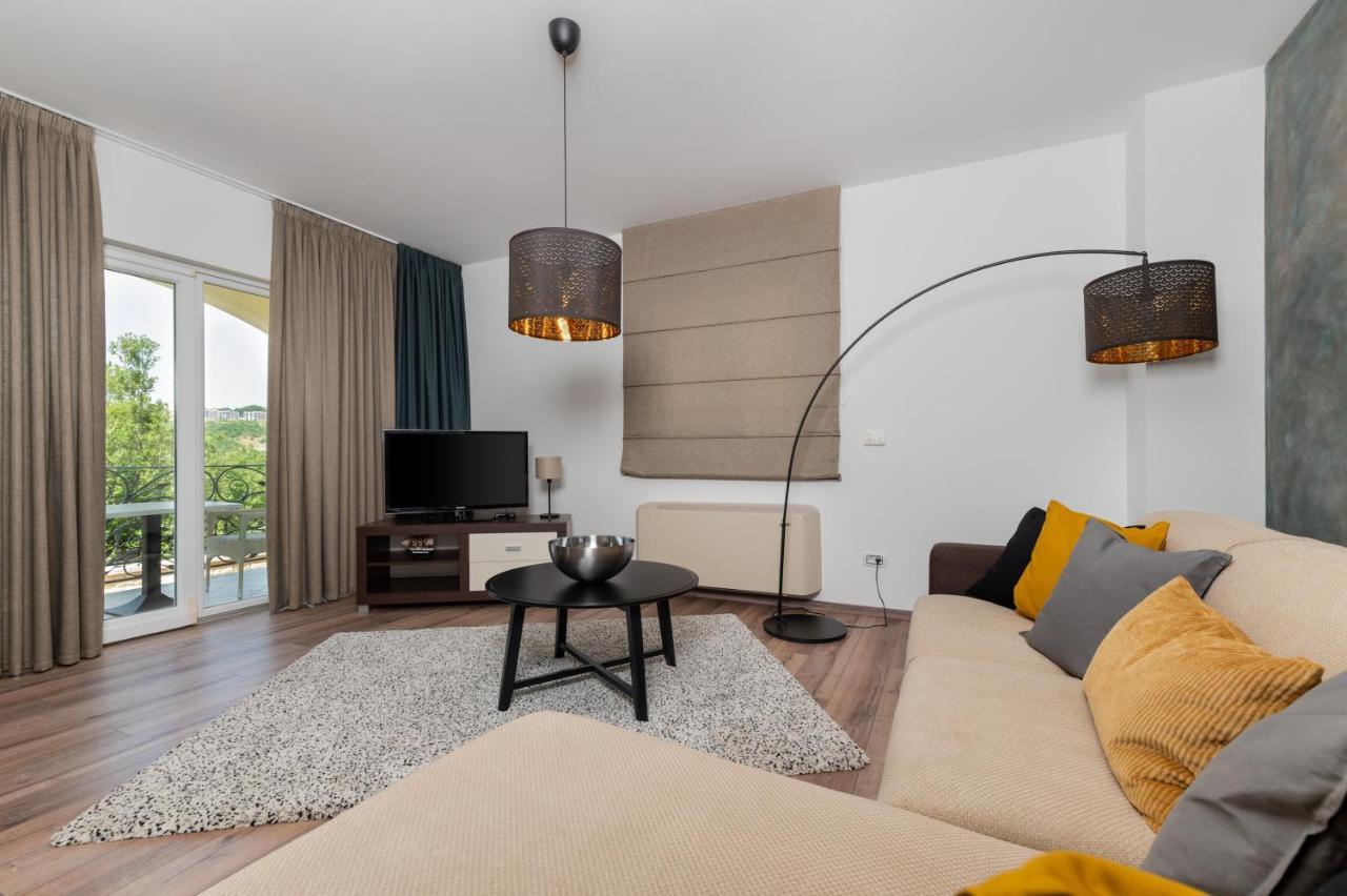 לאבין Villa Vires מראה חיצוני תמונה
