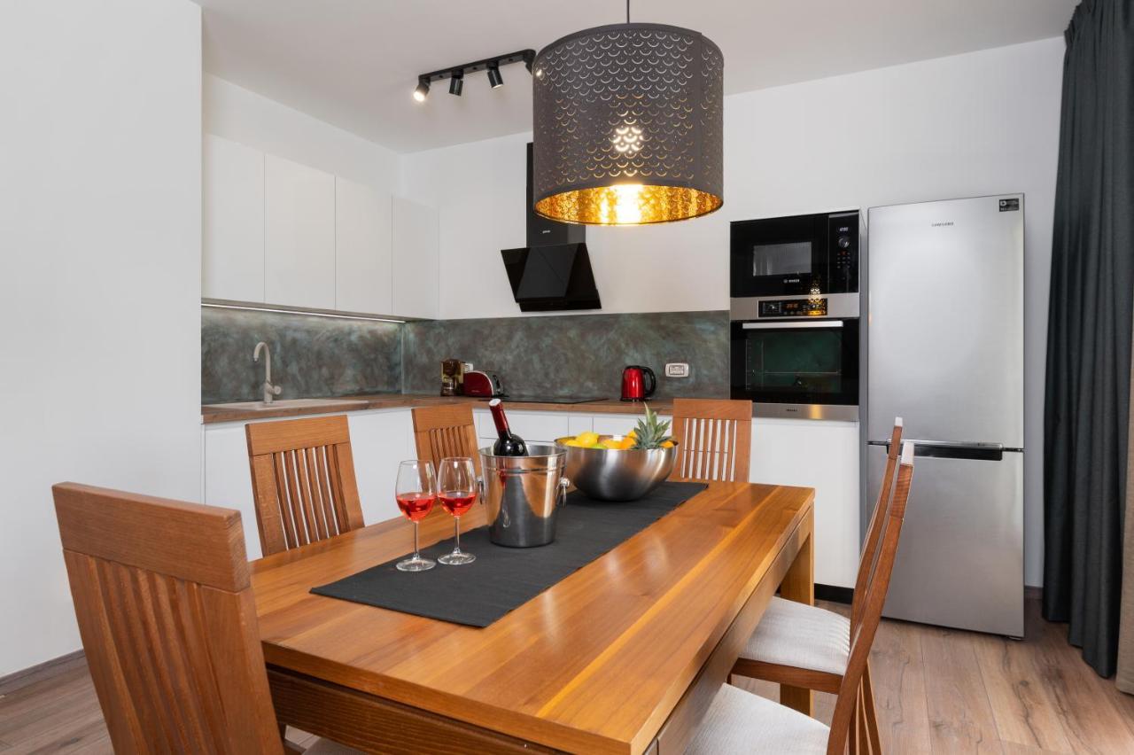 לאבין Villa Vires מראה חיצוני תמונה